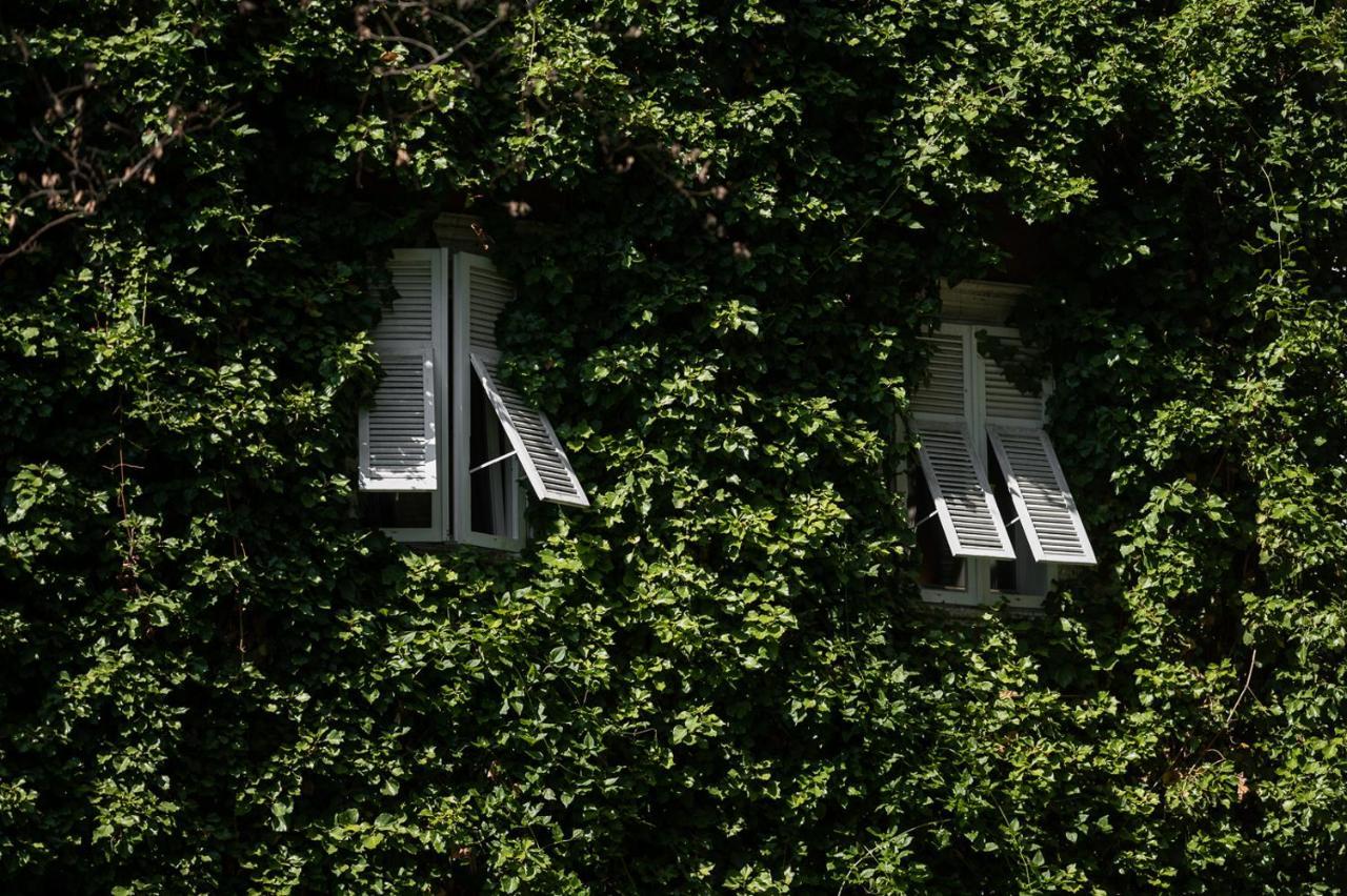 Parkhotel Mondschein, A Member Of Design Hotels Болзано Екстериор снимка