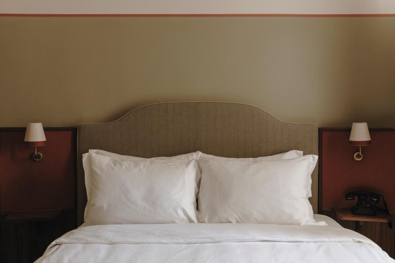 Parkhotel Mondschein, A Member Of Design Hotels Болзано Екстериор снимка