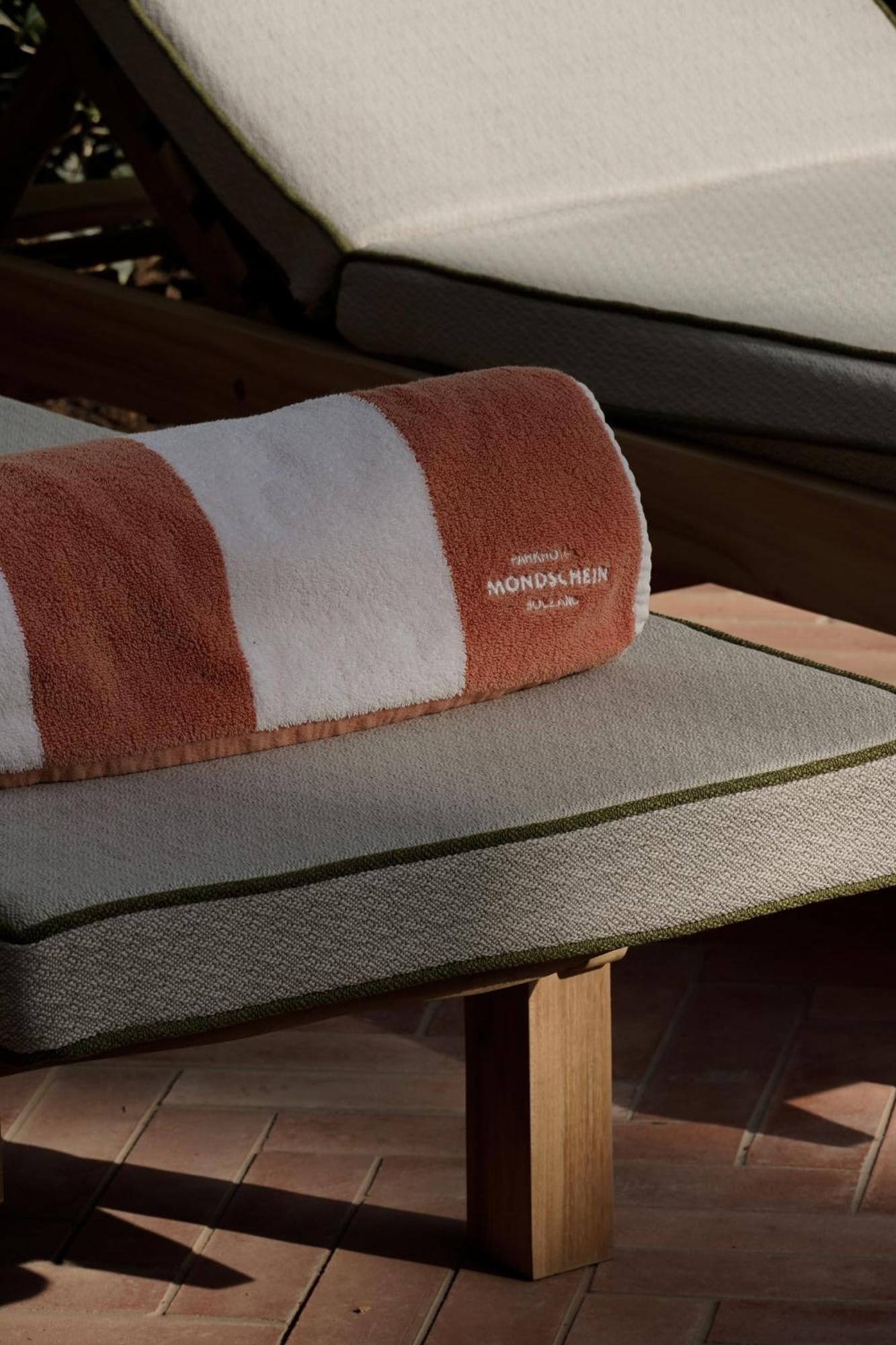 Parkhotel Mondschein, A Member Of Design Hotels Болзано Екстериор снимка