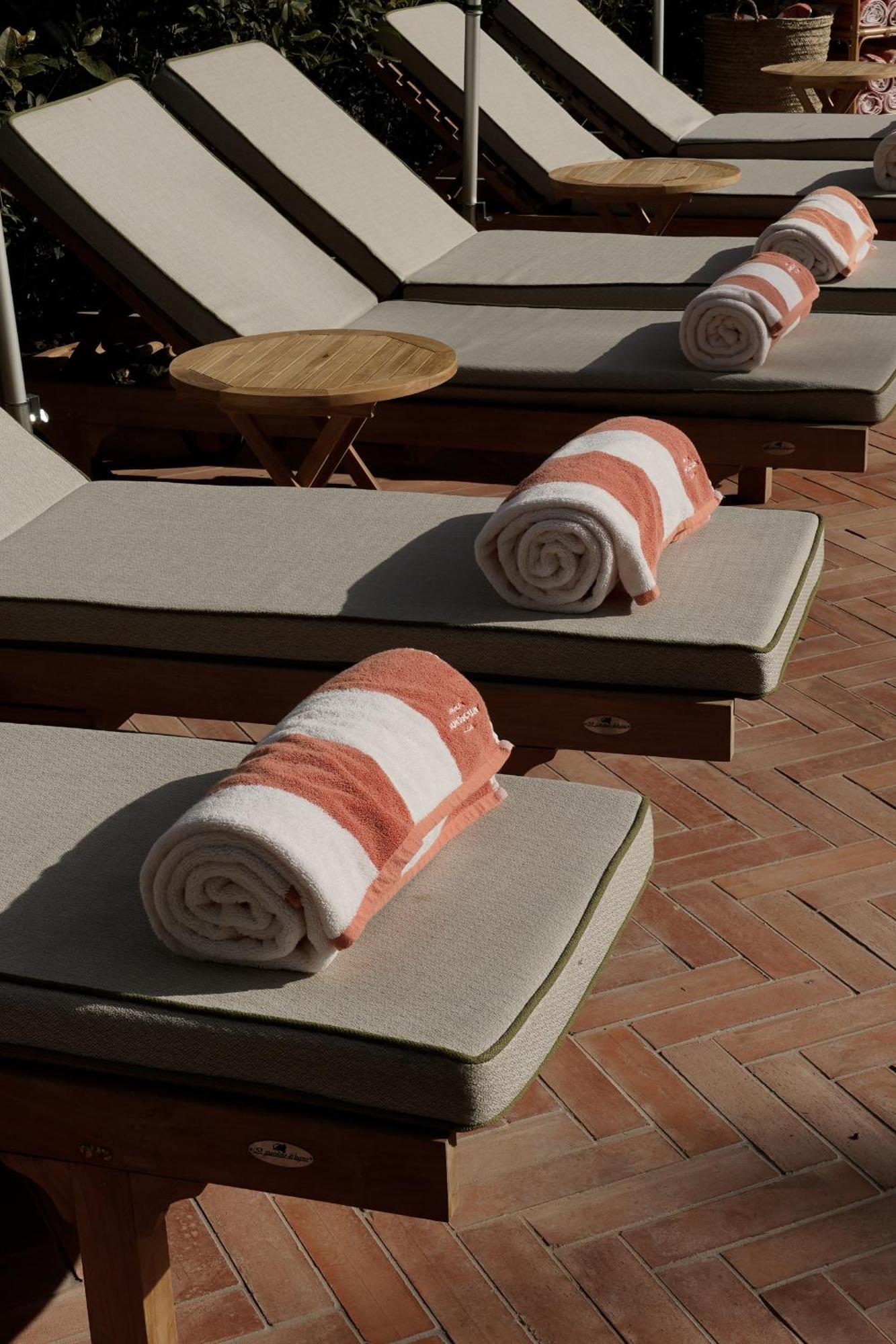 Parkhotel Mondschein, A Member Of Design Hotels Болзано Екстериор снимка